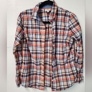 St John's Bay size Small Women's long sleeve Top Plaid Button Down shirt.